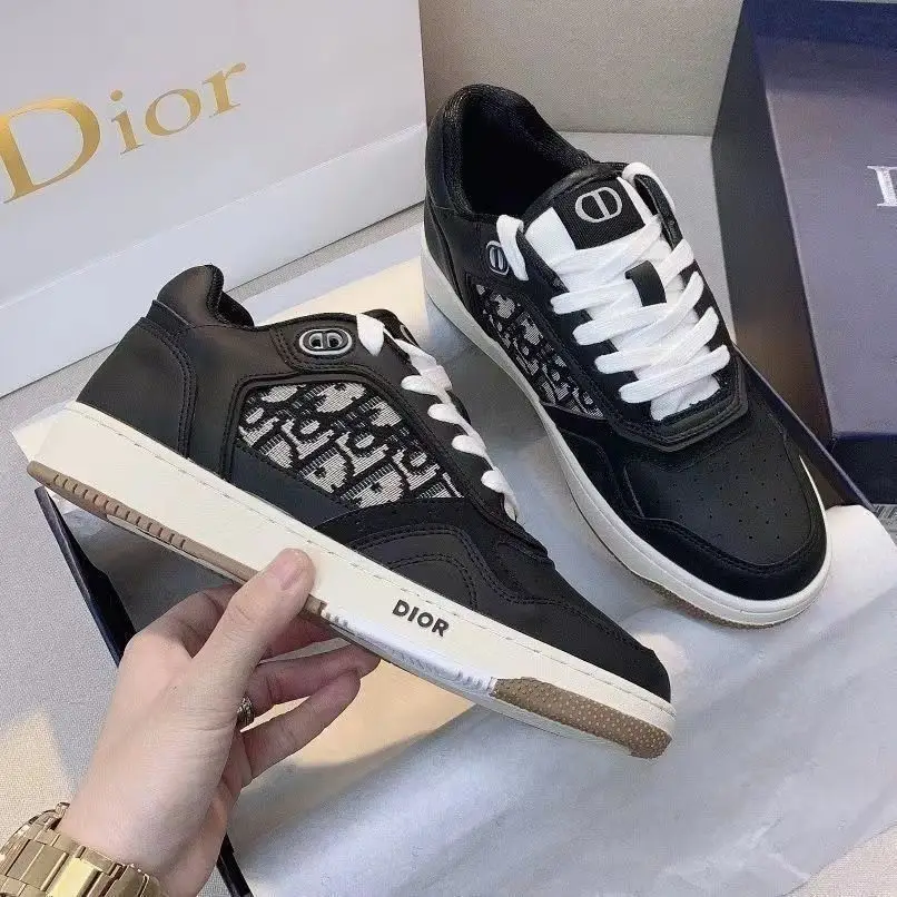 Dior B27 Low-Top Sneakers – Black Leather & Dior Oblique Canvas Luxury in Dubai UAE Dior B27 Low-Top Sneakers – Black Leather & Dior Oblique Canvas Luxury in Dubai UAE