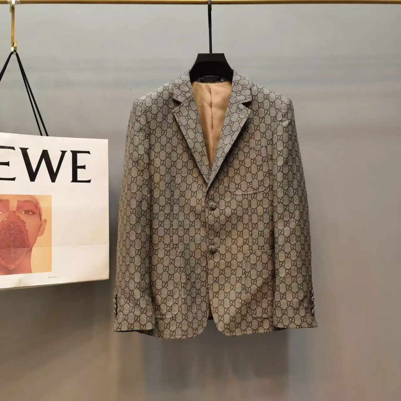 Gucci Monogrammed Linen-Blend Suit Jacket – Luxury Tailored Designer Blazer in Dubai UAE