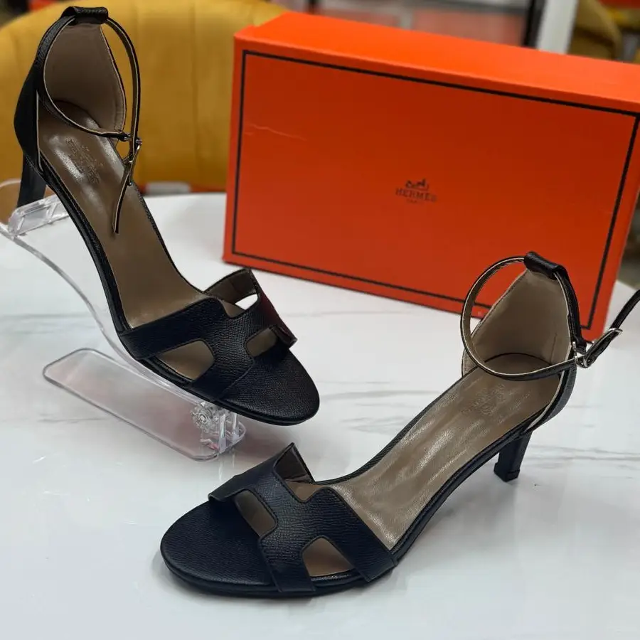 Hermès Women’s Camel Leather Ankle Boots – Elegant Ankle Strap with Moderate Heel in Dubai UAE