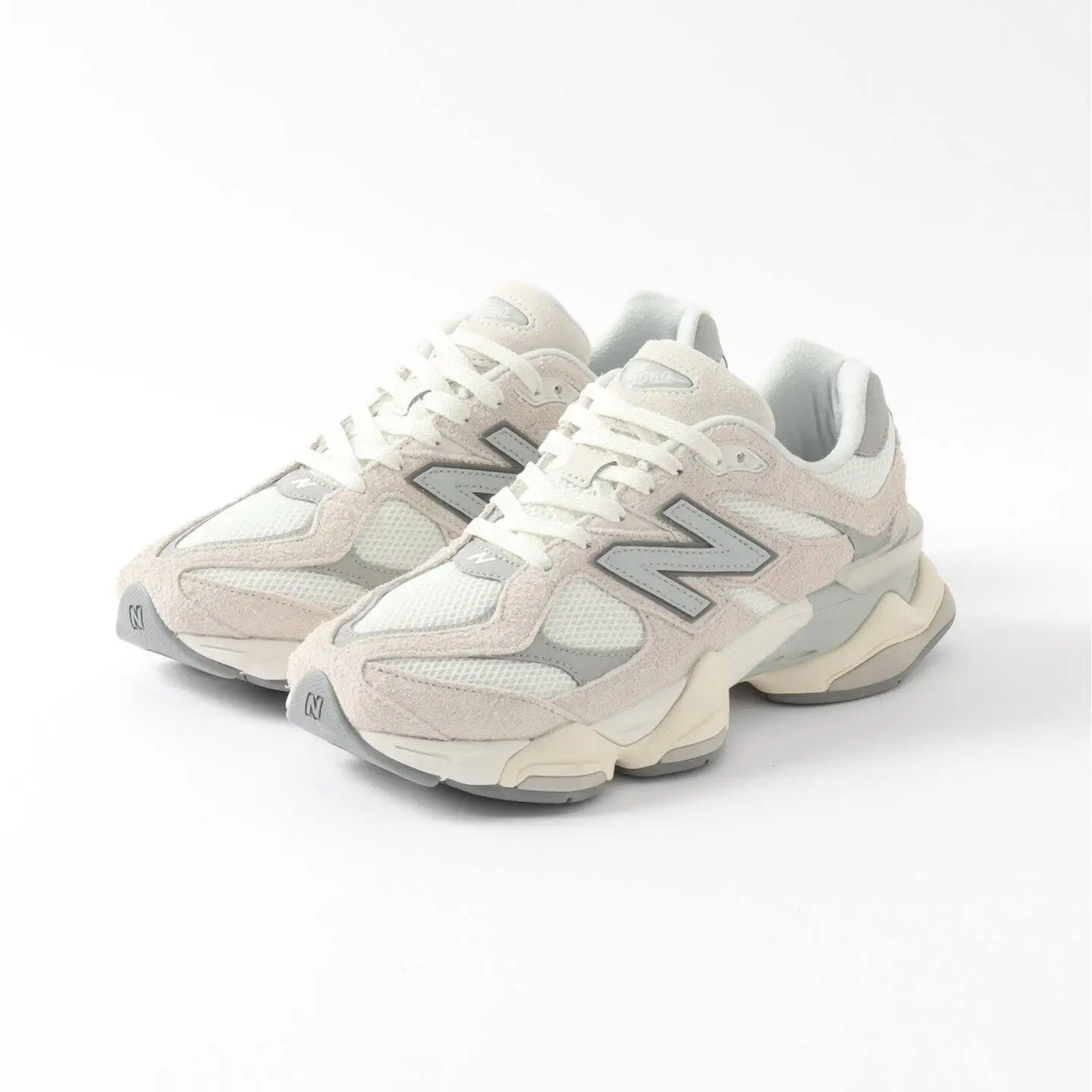 New Balance 9060 “Quartz Grey” – Retro-Futuristic Sneakers in Grey & Off-White Tones in Dubai UAE New Balance 9060 “Quartz Grey” – Retro-Futuristic Sneakers in Grey & Off-White Tones in Dubai UAE