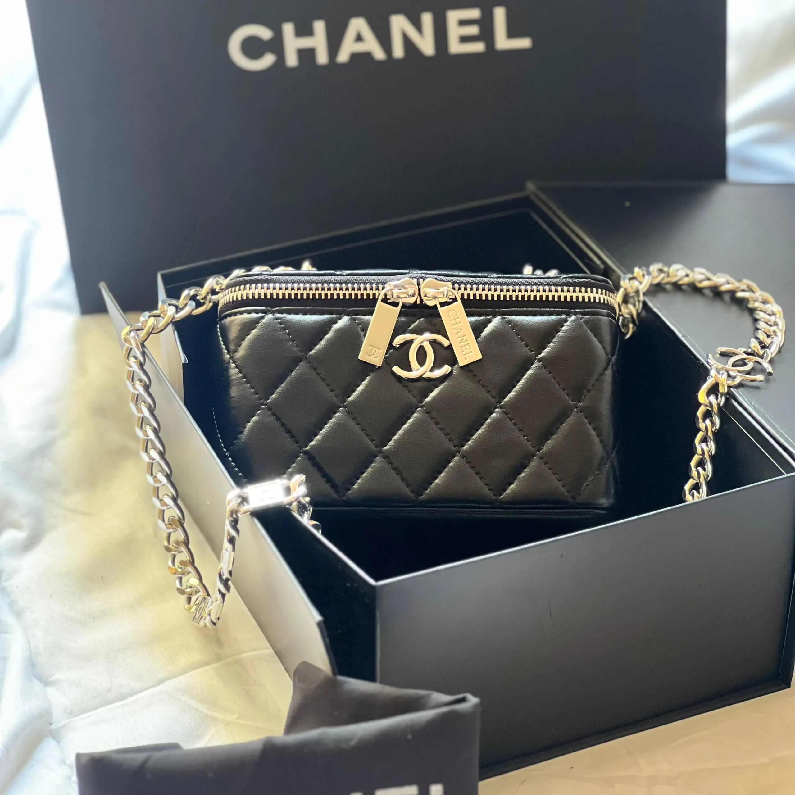 Chanel 23S Small Vanity Case in Black – Cruise 2023 Luxury Bag in Dubai UAE Chanel 23S Small Vanity Case in Black – Cruise 2023 Luxury Bag in Dubai UAE