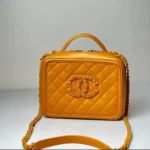 Chanel Small CC Filigree Vanity Case – Quilted Luxury with Iconic CC Logo & Chain Strap in Dubai UAE