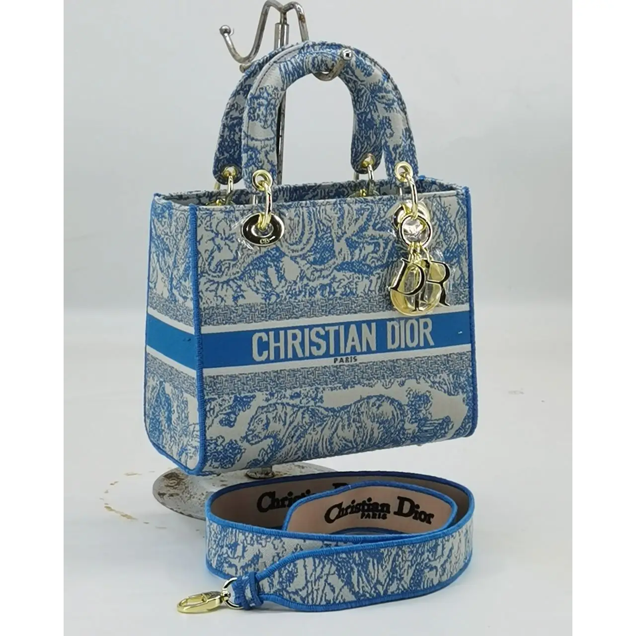 Dior Lady D-Lite Medium Bag – Blue Toile de Jouy Embroidery with D.I.O.R. Charms in Dubai UAE Dior Lady D-Lite Medium Bag – Blue Toile de Jouy Embroidery with D.I.O.R. Charms in Dubai UAE