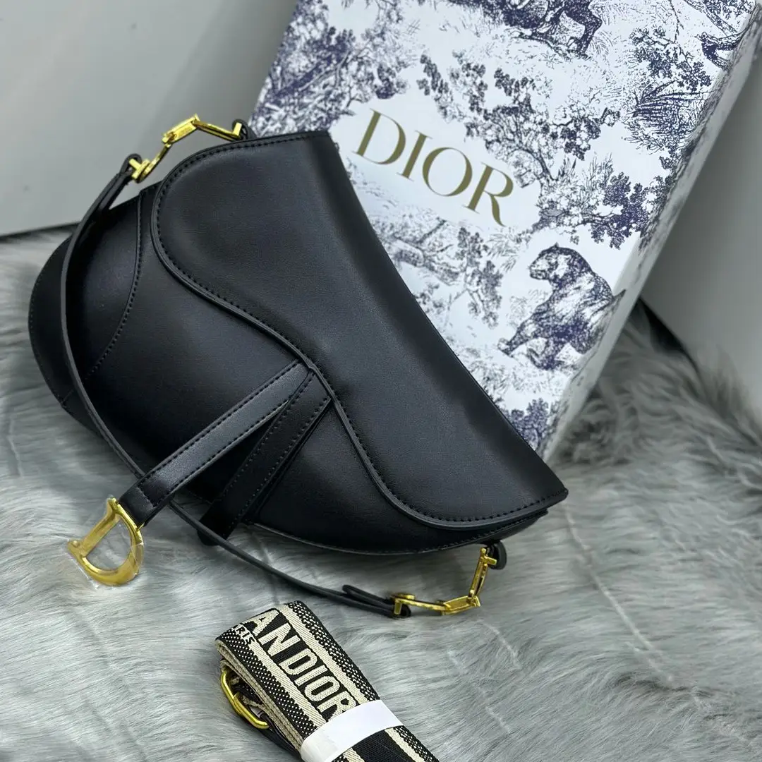 Dior Saddle Bag – Iconic Equestrian-Inspired Design with Timeless CD Signature in Dubai UAE Dior Saddle Bag – Iconic Equestrian-Inspired Design with Timeless "CD" Signature in Dubai UAE