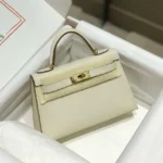 Hermès Kelly 20 Mini Sellier Bag in Craie Epsom Leather – Elegant & Structured Luxury Handbag in Dubai UAE