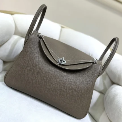 Hermès Lindy 26 Bag – Iconic Clemence Leather Shoulder Handbag with Palladium Hardware in Dubai UAE